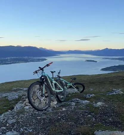 Koselig Leilighet Med Utsikt Tromsø